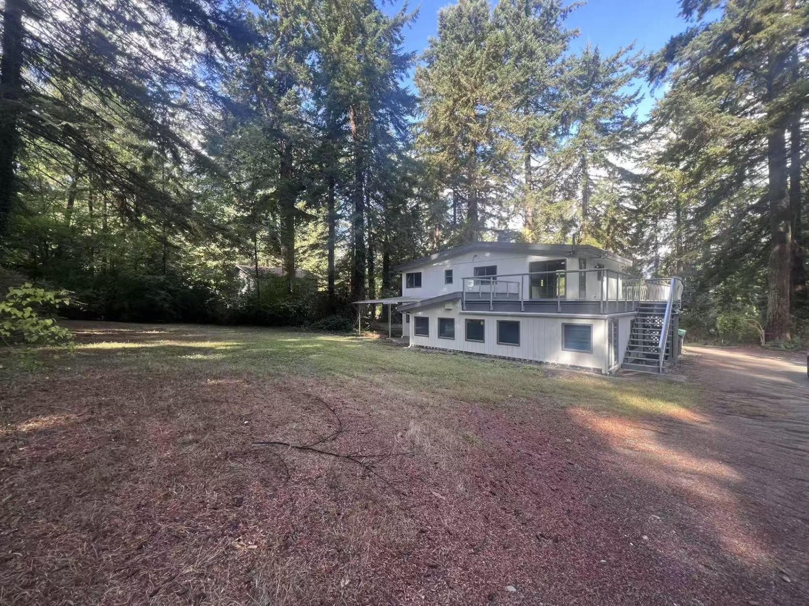 14340 28 Avenue, Surrey, British Columbia  V4P 2H1 - Photo 2 - R3173645