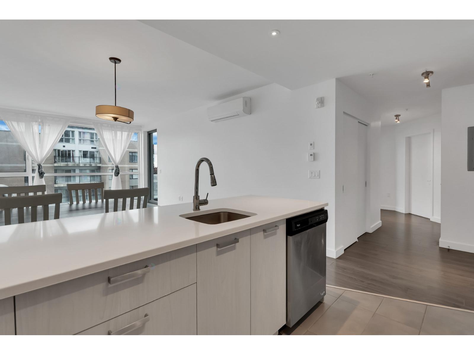 7051 Rue Allard|#704 Montréal (LaSalle) Quebec Canada H8N0E2 3