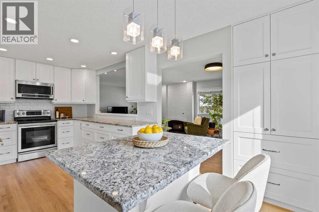 232 Lake Wapta Rise SE