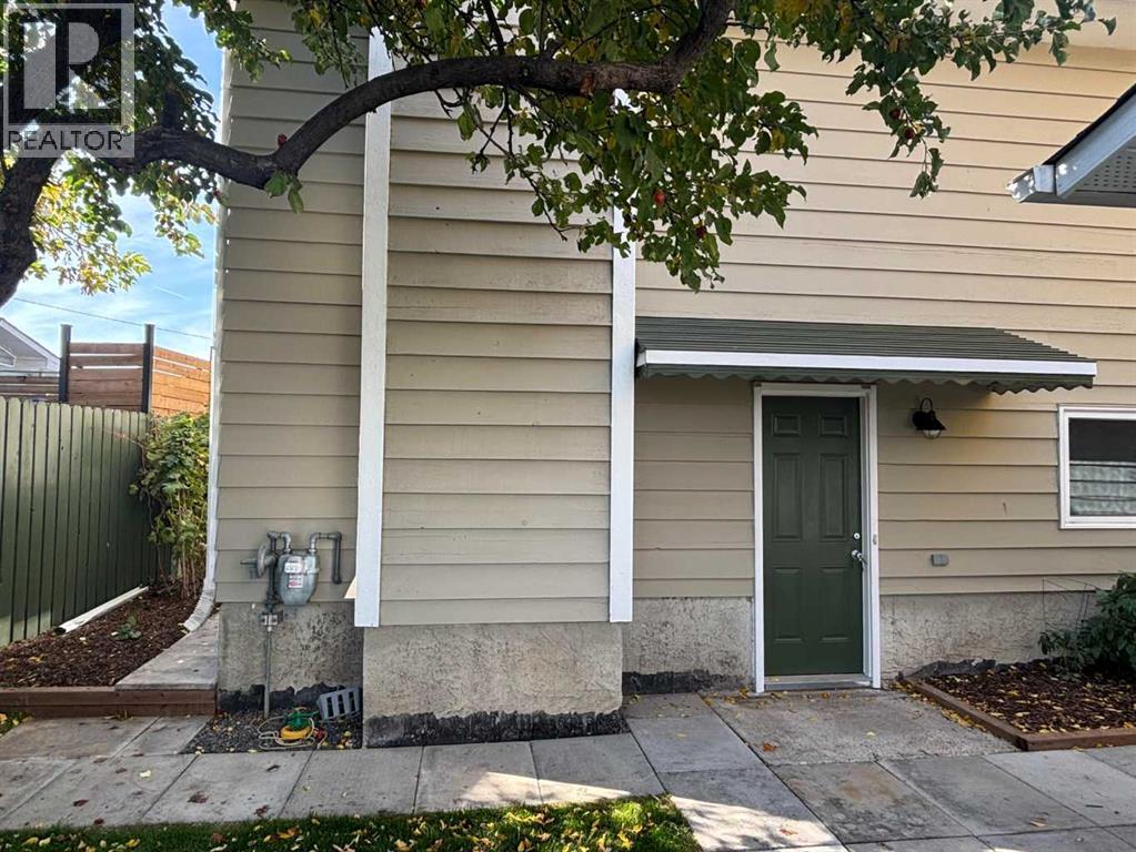 235 Shawcliffe Circle SW, Calgary, Alberta  T2Y 1E8 - Photo 26 - A2347155