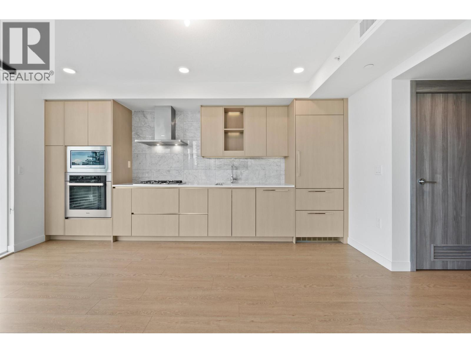 684 87 Nelson Street, Vancouver, British Columbia  V6Z 0E8 - Photo 3 - R3173618