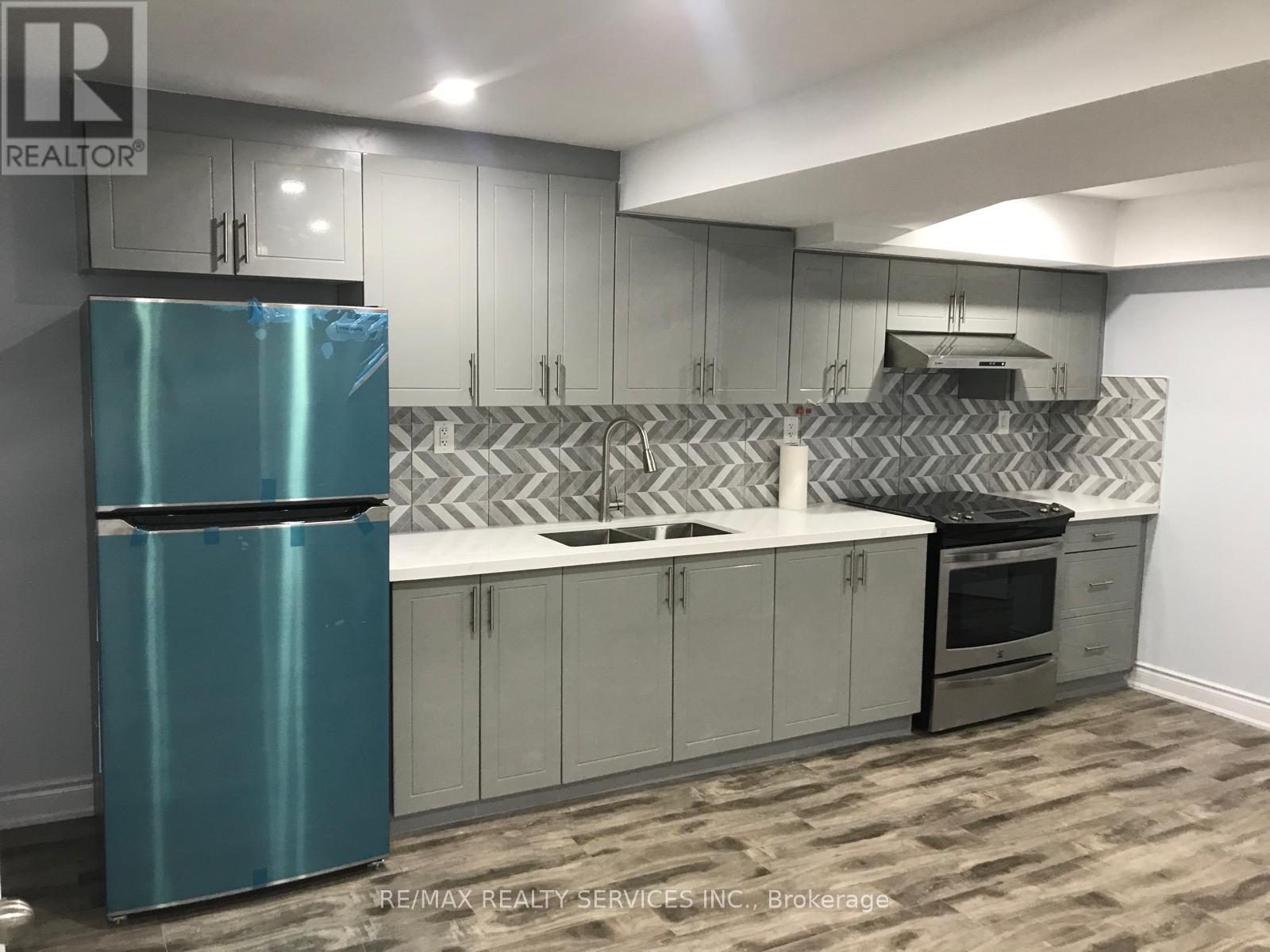 5 Nimrod Crescent, Brampton, Ontario  L6S 4T9 - Photo 16 - W13868898