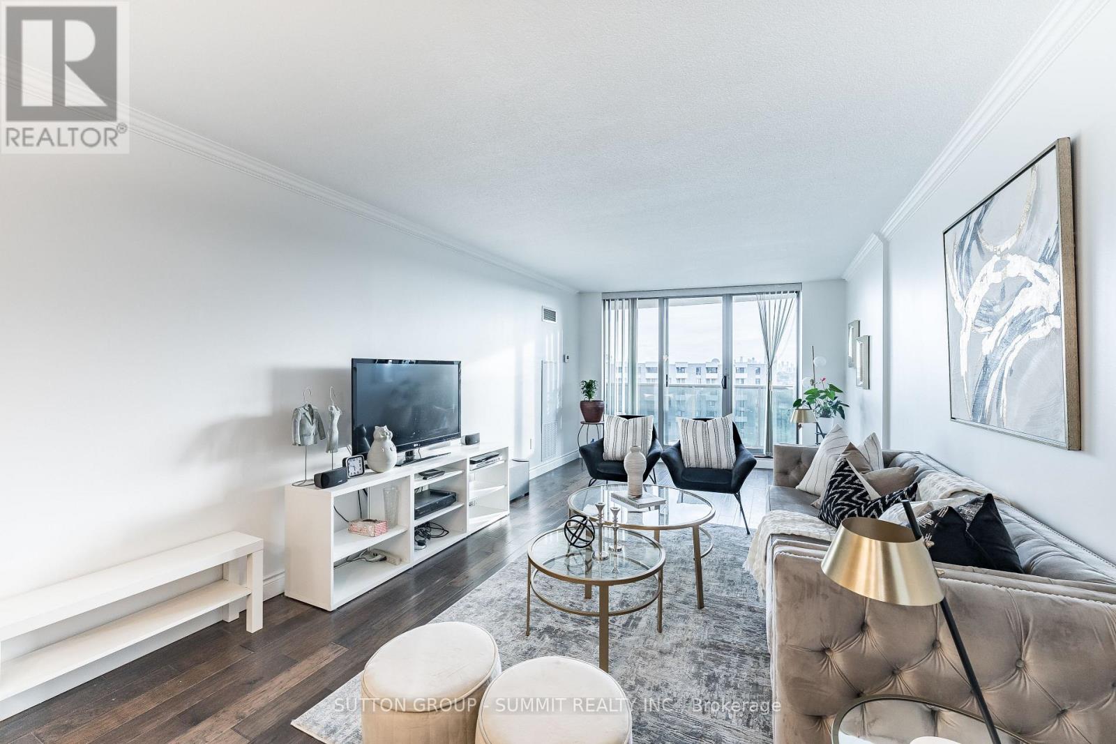 1608 - 299 Mill Road, Toronto, Ontario  M9C 4V9 - Photo 4 - W13874404