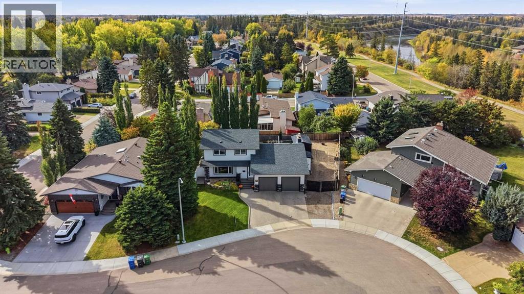 6 Wiltshire Place, Red Deer, Alberta  T4N 6B7 - Photo 2 - A2349706