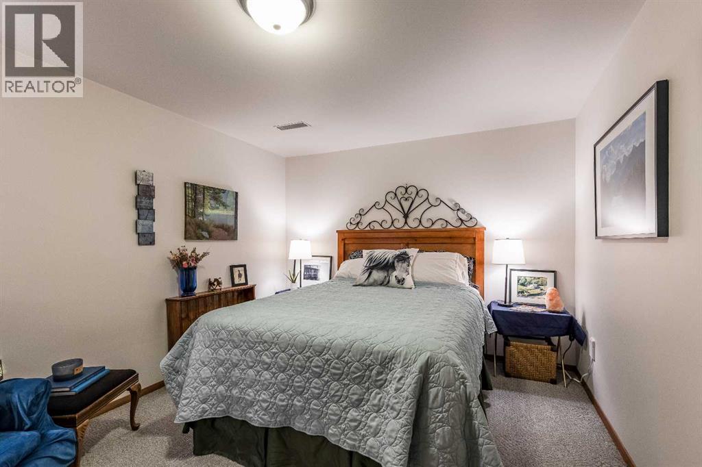 2, 1165 16 Street, Medicine Hat, Alberta  T1C 1P7 - Photo 41 - A2350227