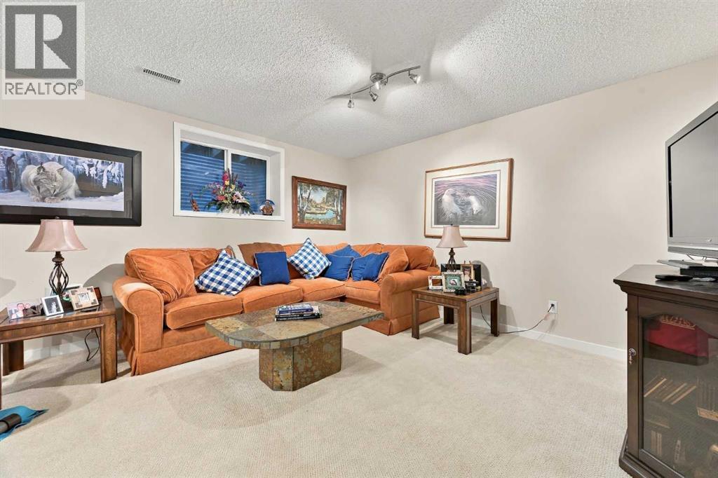 211 Royal Birch Way NW, Calgary, Alberta  T3G 5X9 - Photo 27 - A2350210