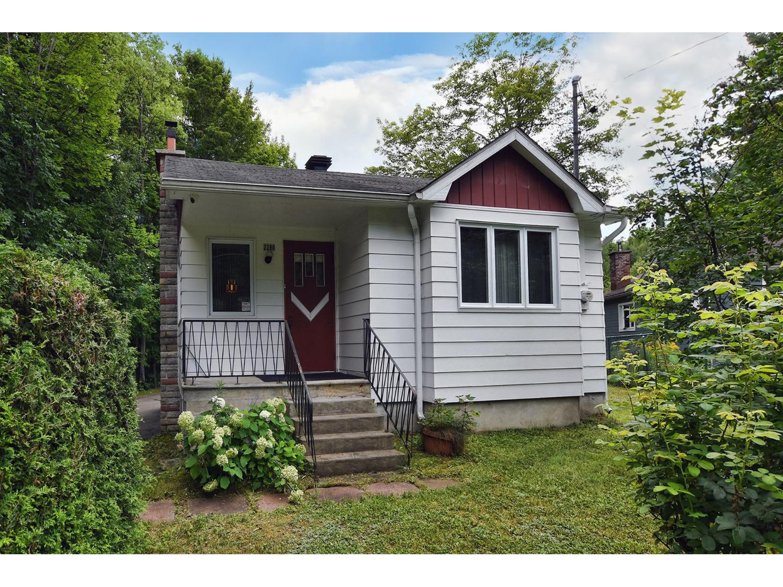 2280 Ch. des Arbres Sainte-Julienne Quebec Canada J0K2T0 4