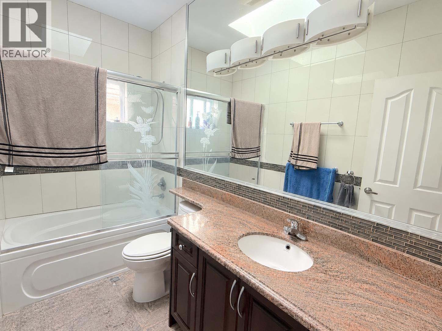 5421 Fleming Street, Vancouver, British Columbia  V5P 3E8 - Photo 11 - R3173171