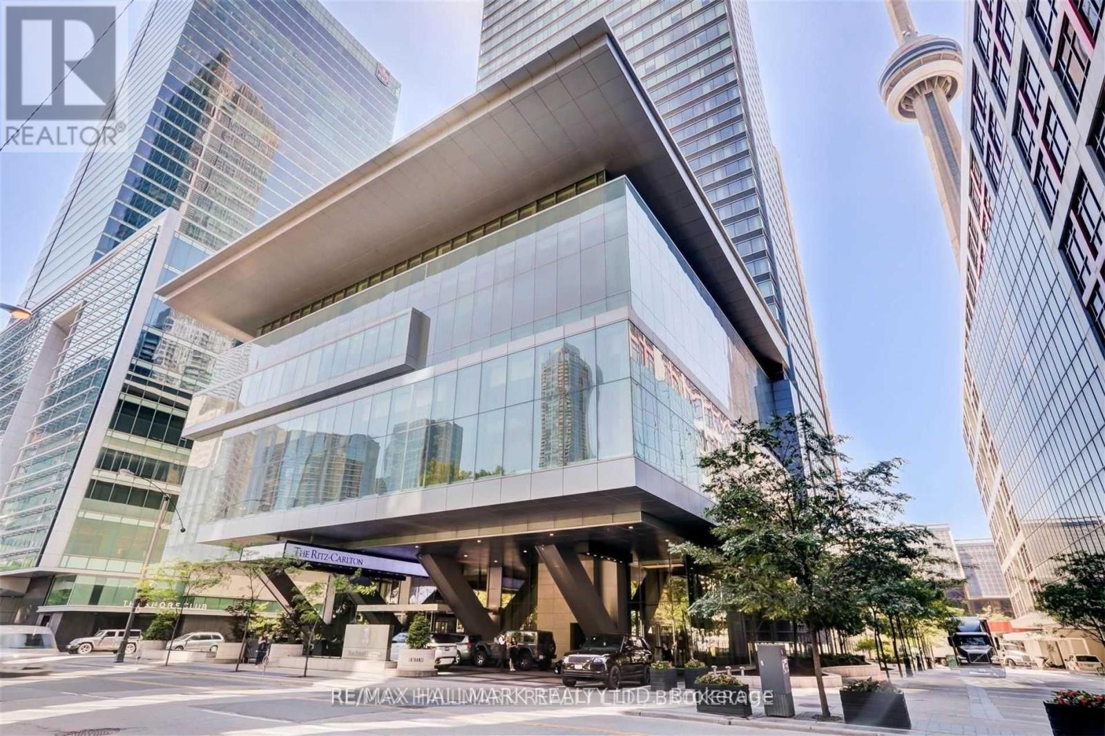 2306 - 183 Wellington Street W, Toronto, Ontario  M5V 0A1 - Photo 2 - C13874552