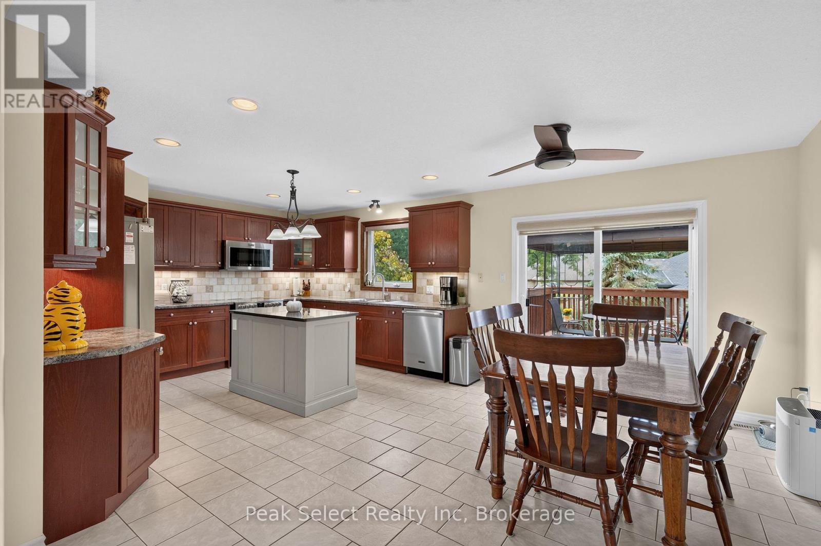 88 Saxonville Court, Strathroy-Caradoc, Ontario  N7G 4M1 - Photo 11 - X13874554