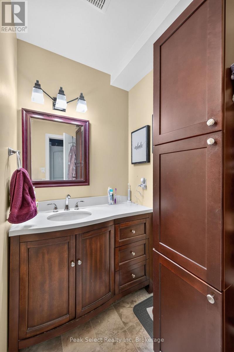 88 Saxonville Court, Strathroy-Caradoc, Ontario  N7G 4M1 - Photo 34 - X13874554