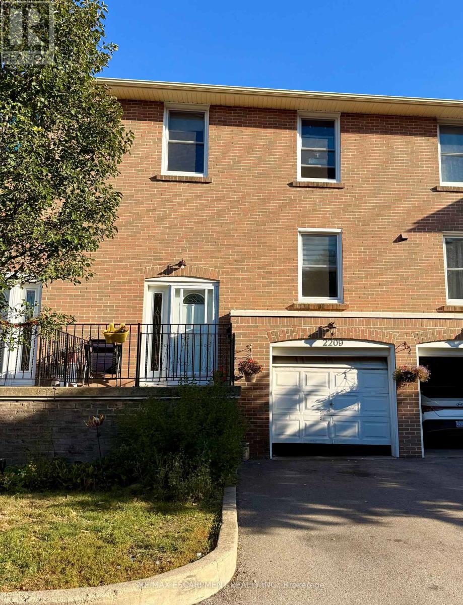 14 - 2209 Mountain Grove Avenue, Burlington, Ontario  L7P 2H8 - Photo 1 - W13874498