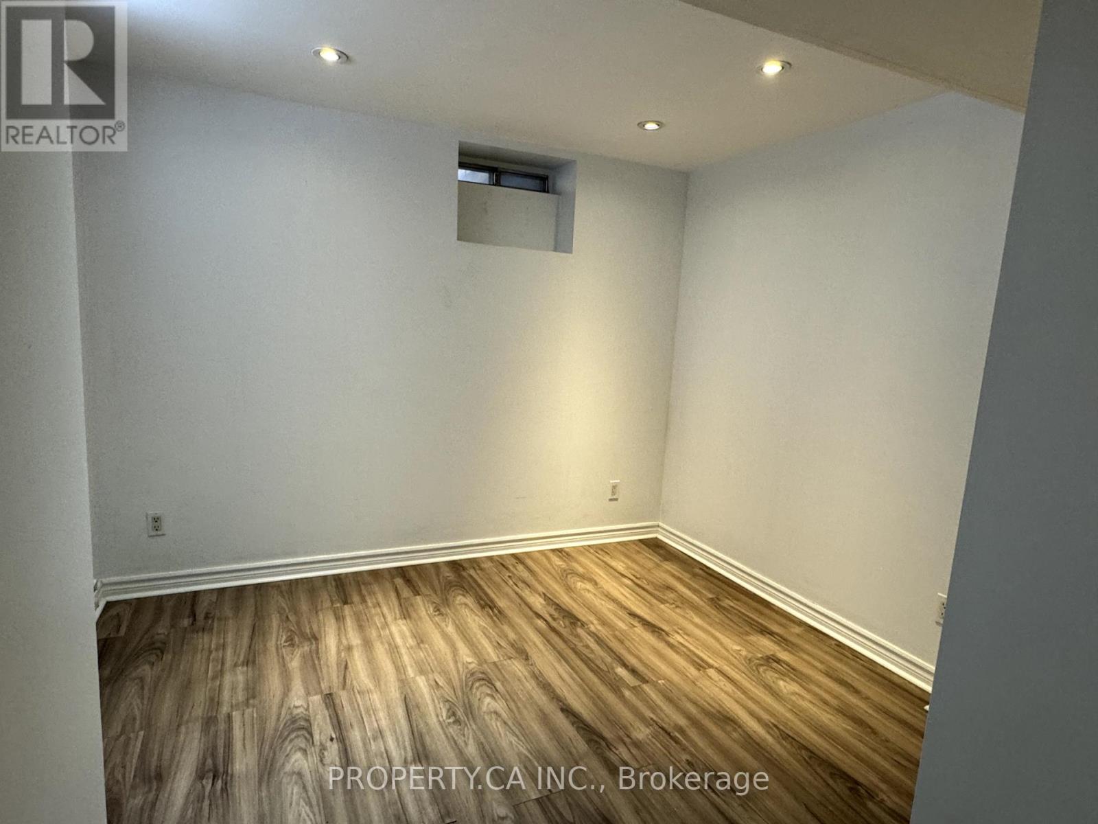 #lower - 270 Christie Street, Toronto, Ontario  M6G 3C1 - Photo 15 - W13874550