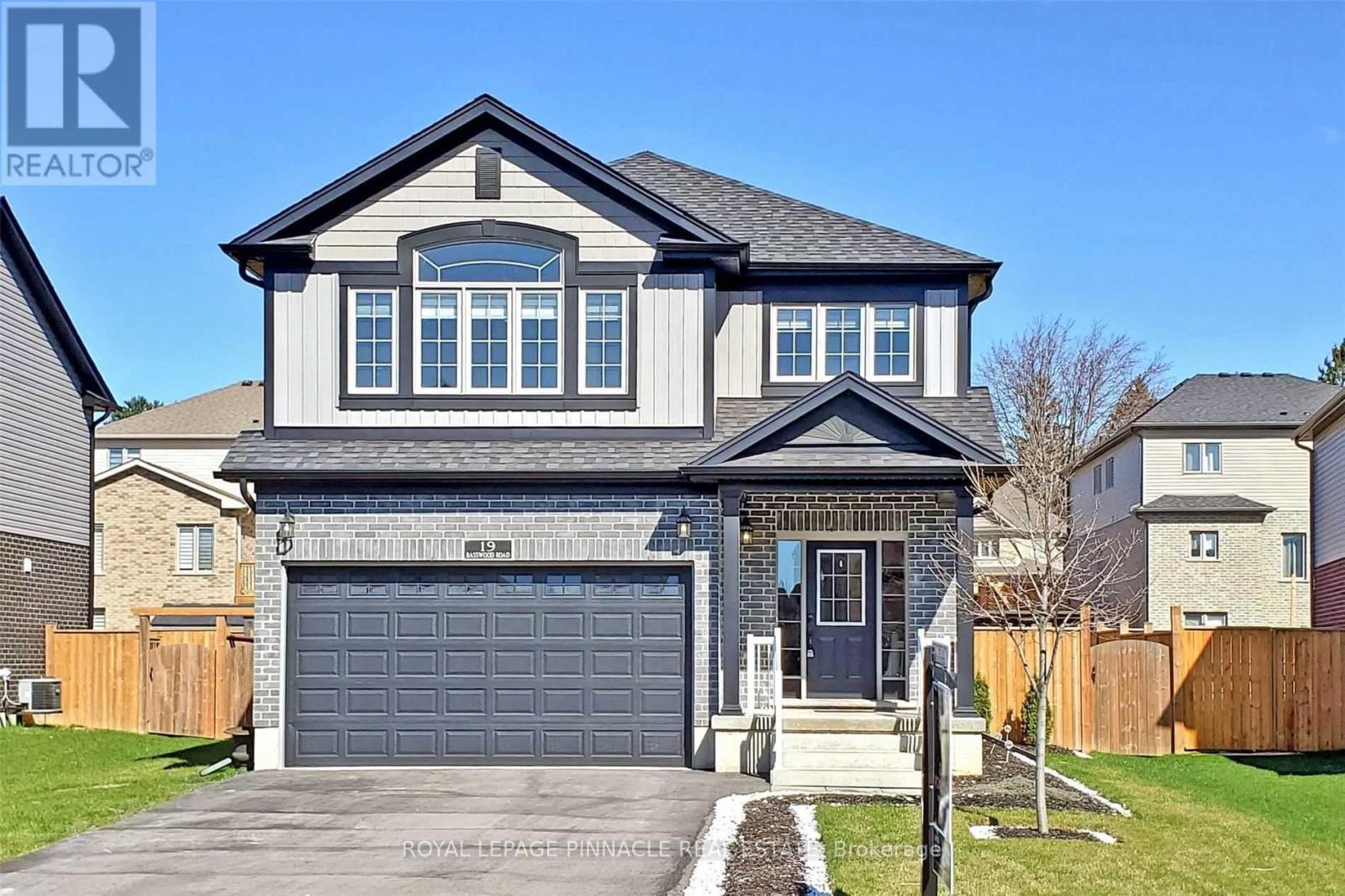 19 Basswood Road, Norfolk, Ontario  N3Y 1H3 - Photo 2 - X13874510