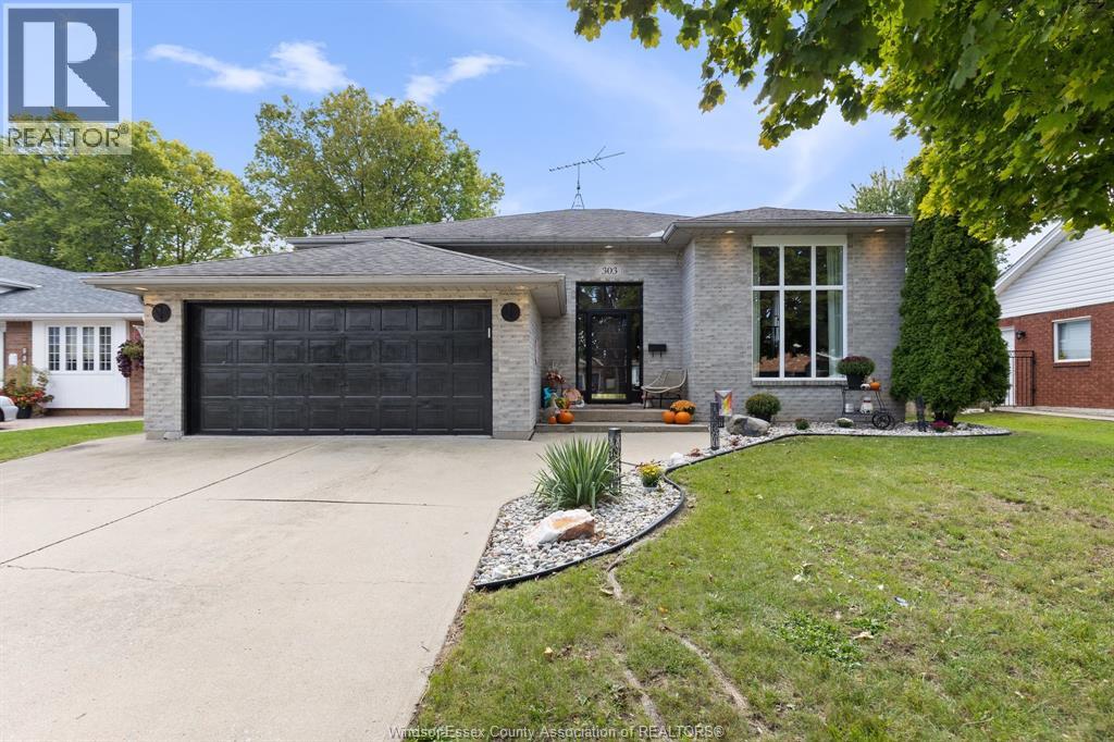 MLS# 26024534: 303 STONE RIDGE AVENUE, Amherstburg, Canada