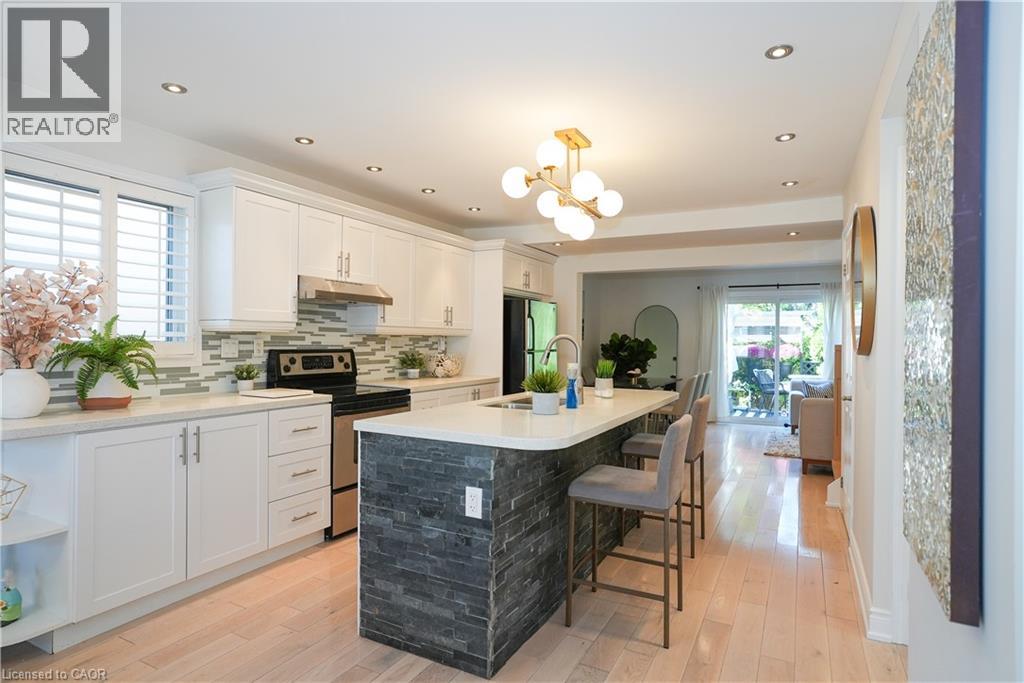 2038 Chrisdon Road, Burlington, Ontario  L7M 3W8 - Photo 6 - 40869908