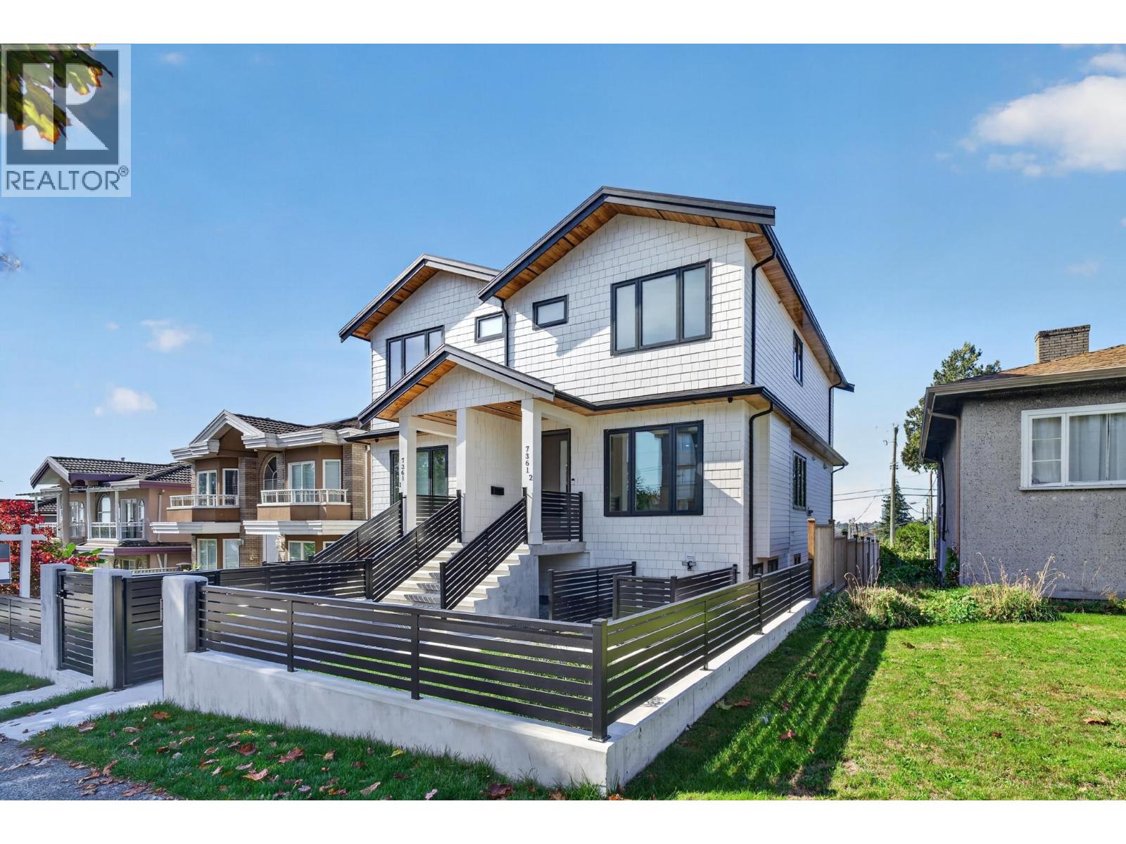 2 7361 Fraser Street, Vancouver, British Columbia  V5X 3W1 - Photo 2 - R3170106