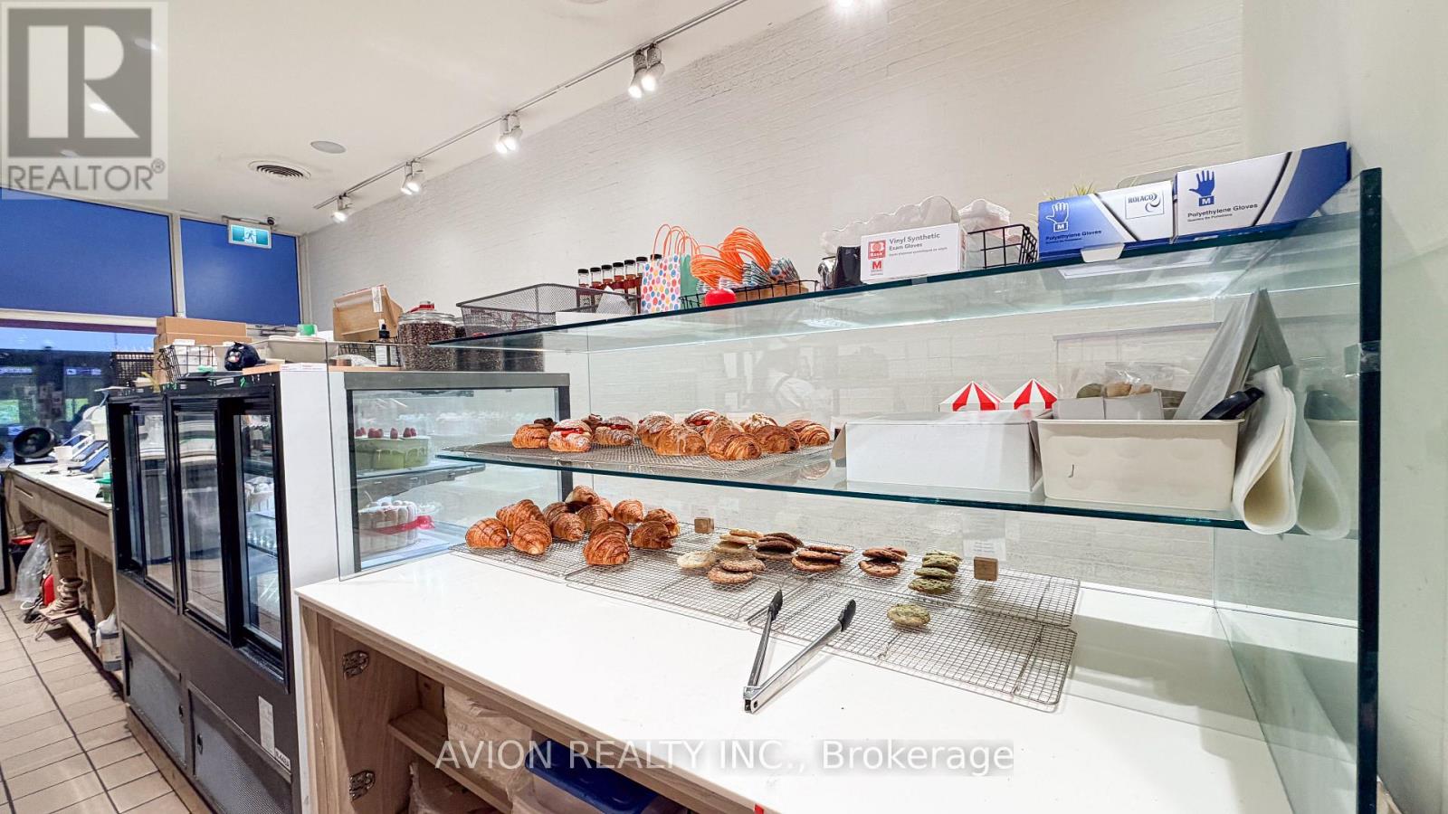 114 Dundas Street W, Toronto, Ontario  M5G 1C3 - Photo 13 - C13874568