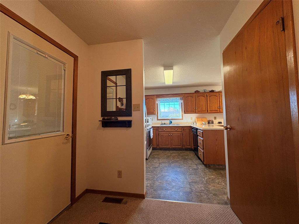 68 Olympic Crescent, Melita, Manitoba  R0M 1L0 - Photo 16 - 202625148