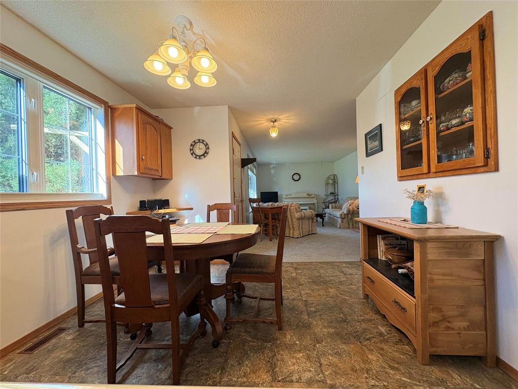 68 Olympic Crescent, Melita, Manitoba  R0M 1L0 - Photo 4 - 202625148