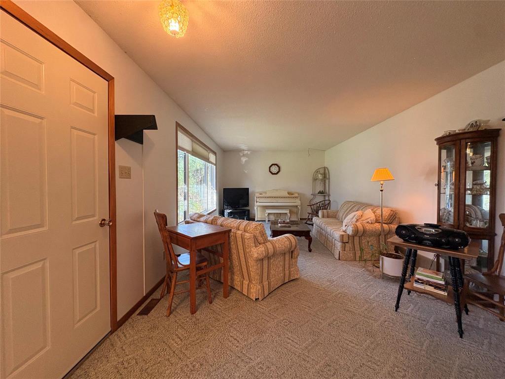 68 Olympic Crescent, Melita, Manitoba  R0M 1L0 - Photo 6 - 202625148