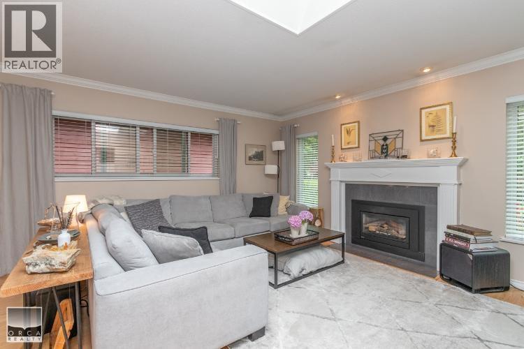 1280 21st West Street, North Vancouver, British Columbia  V7P 2C9 - Photo 2 - R3173647