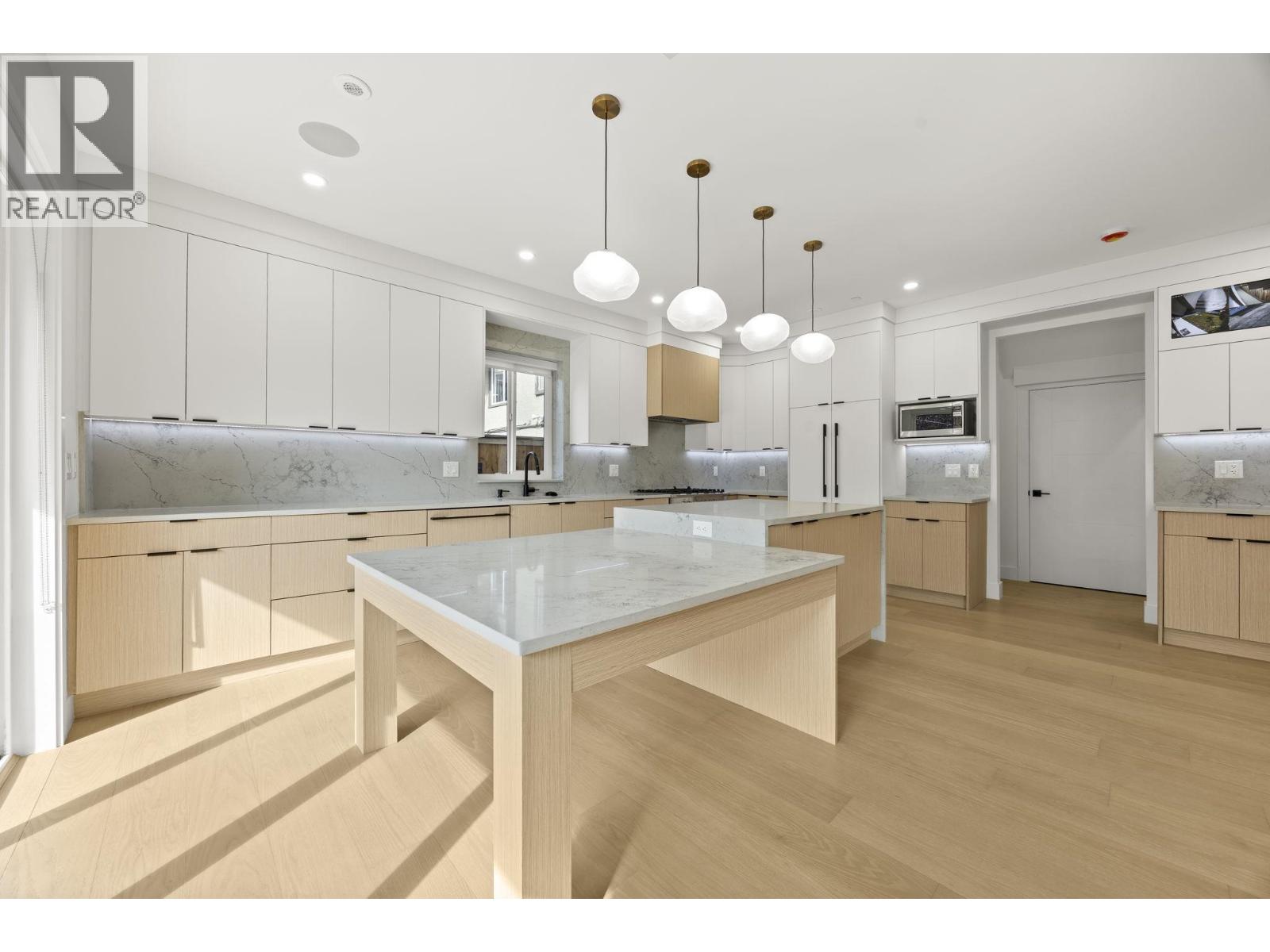 2 3576 E Pender Street, Vancouver, British Columbia  V5K 2E3 - Photo 22 - R3173650