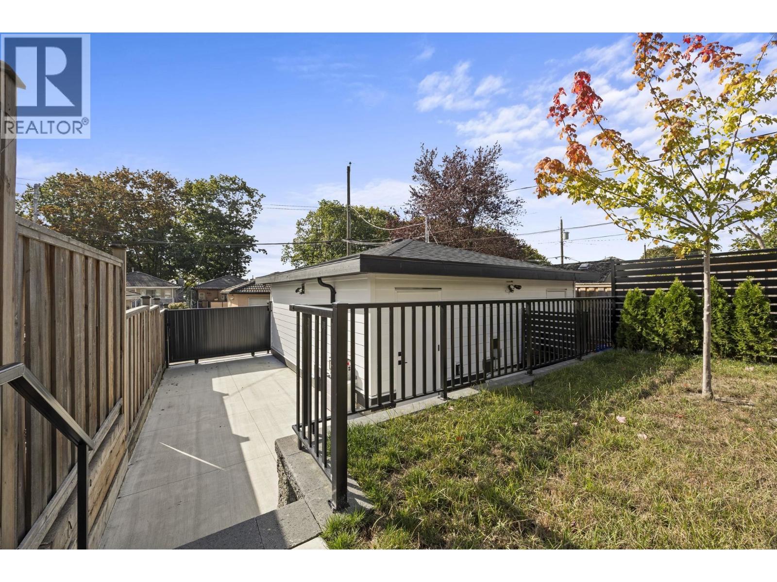 2 3576 E Pender Street, Vancouver, British Columbia  V5K 2E3 - Photo 29 - R3173650