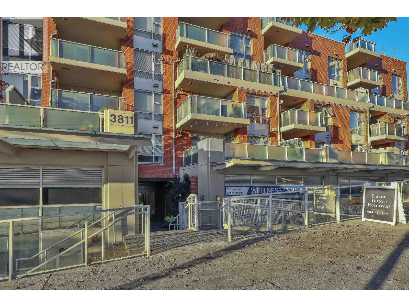 206 3811 Hastings Street, Burnaby, British Columbia  V5C 6V2 - Photo 3 - R3173023