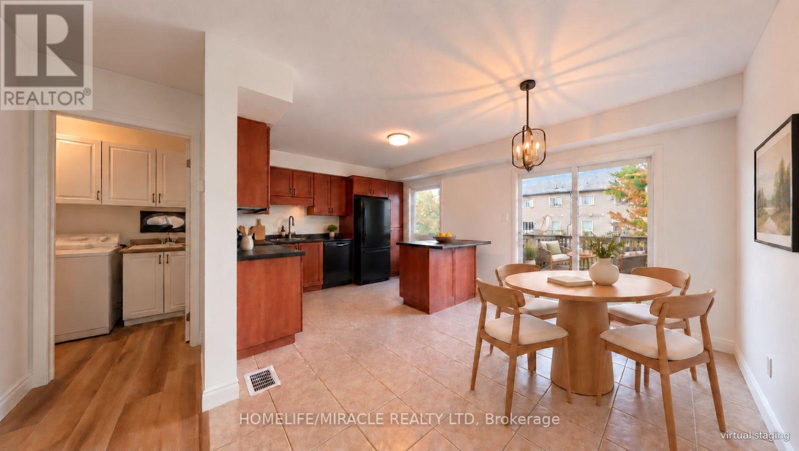 250 Parkvale Drive, Kitchener, Ontario  N2R 1Y8 - Photo 4 - X13864810