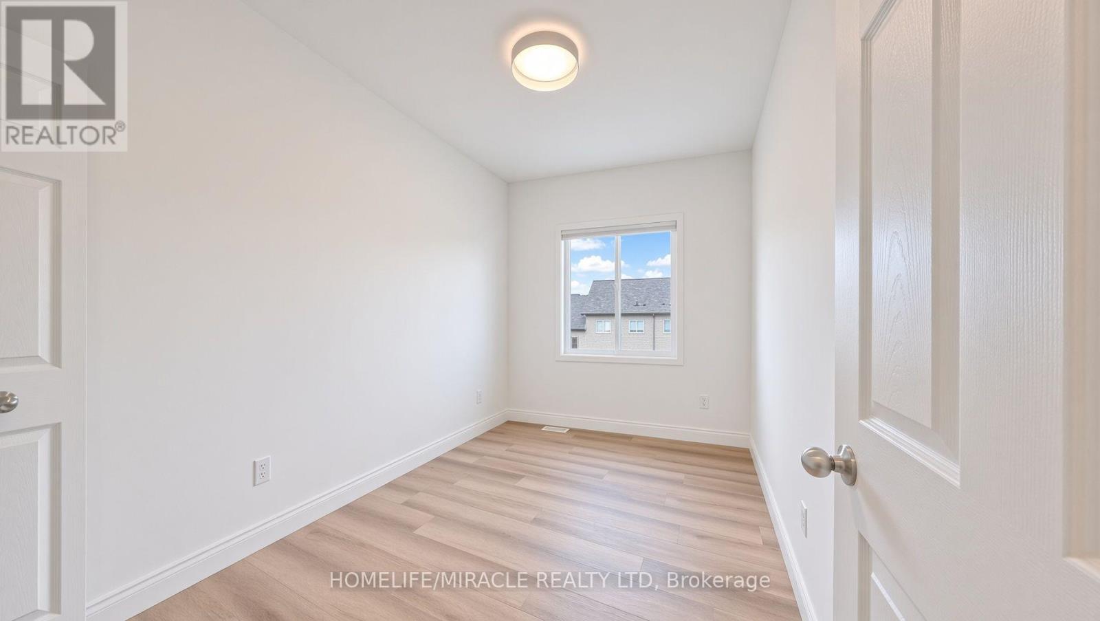 250 Parkvale Drive, Kitchener, Ontario  N2R 1Y8 - Photo 24 - X13864810