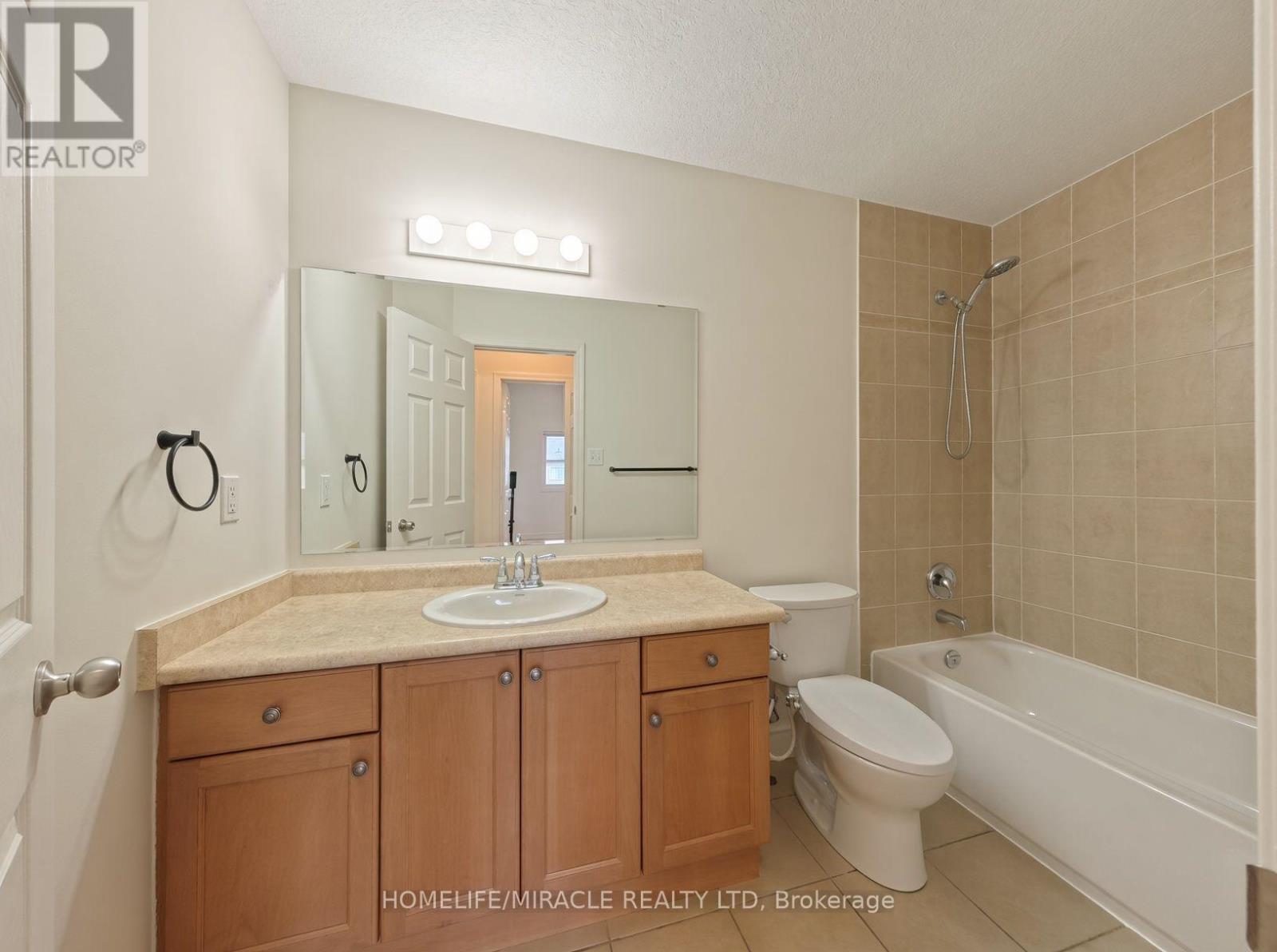 250 Parkvale Drive, Kitchener, Ontario  N2R 1Y8 - Photo 21 - X13864810