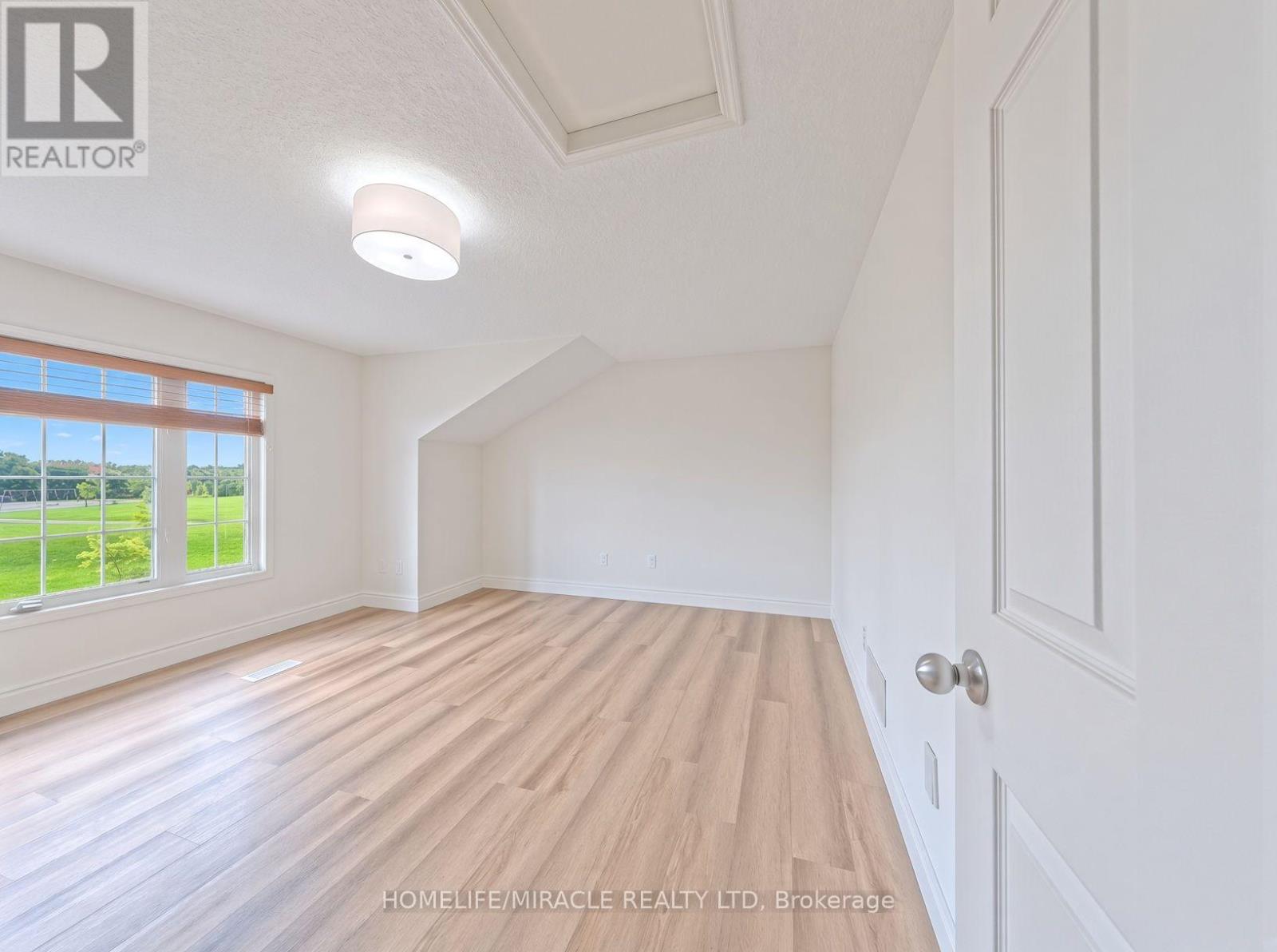 250 Parkvale Drive, Kitchener, Ontario  N2R 1Y8 - Photo 29 - X13864810
