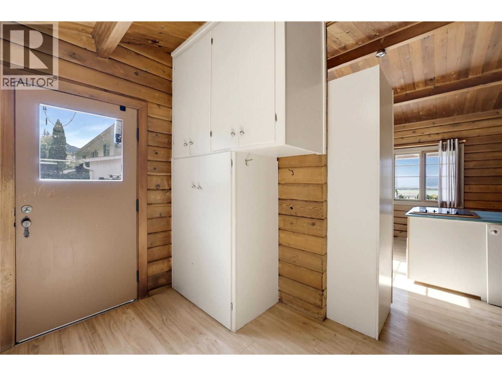 1260 16 Street NE, Salmon Arm, British Columbia  V1E 2V1 - Photo 37 - 10396903