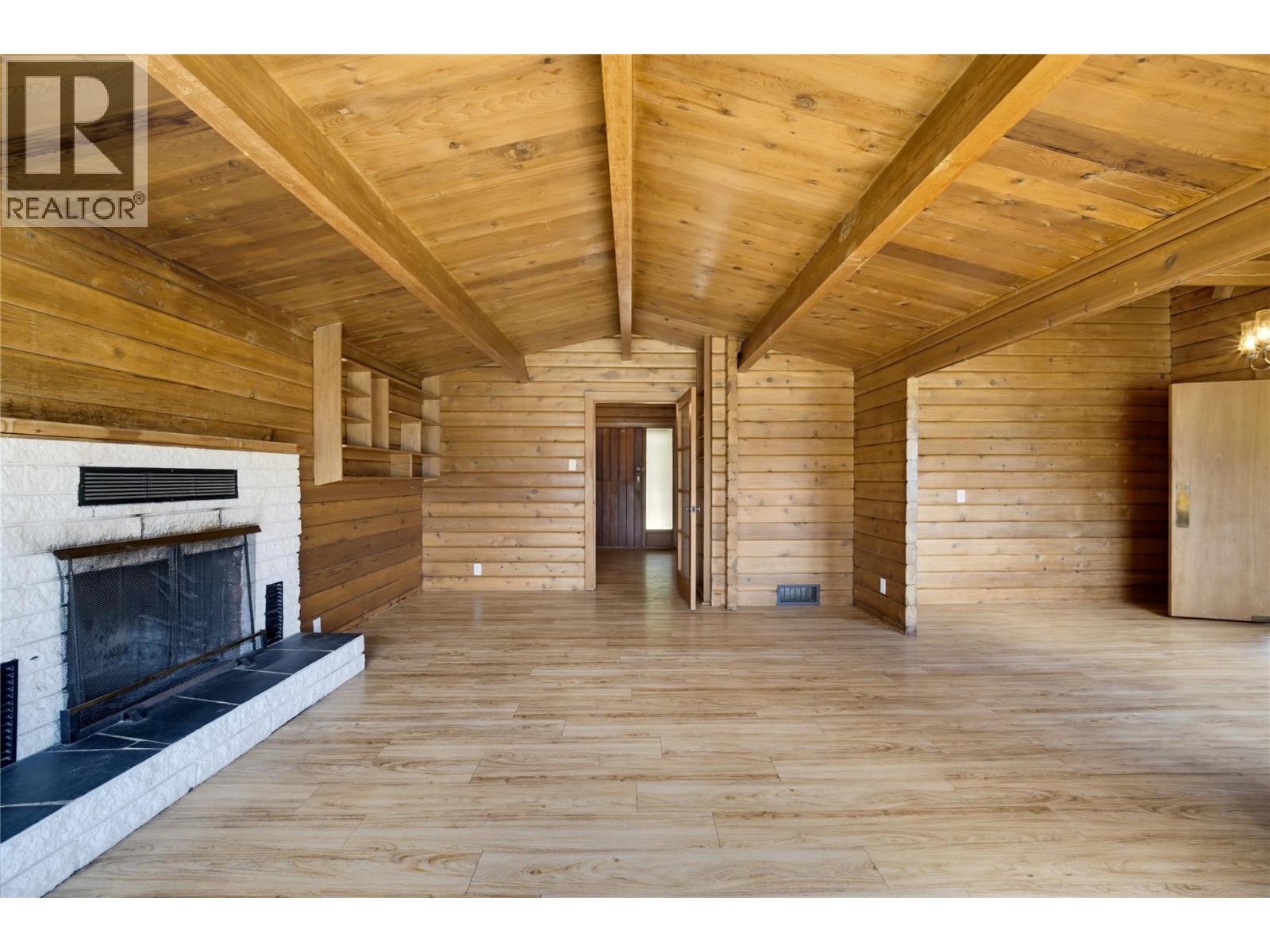 1260 16 Street NE, Salmon Arm, British Columbia  V1E 2V1 - Photo 9 - 10396903