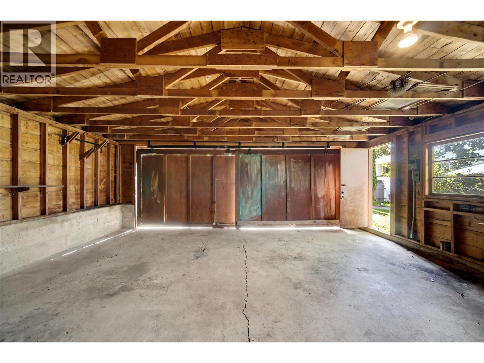 1260 16 Street NE, Salmon Arm, British Columbia  V1E 2V1 - Photo 43 - 10396903