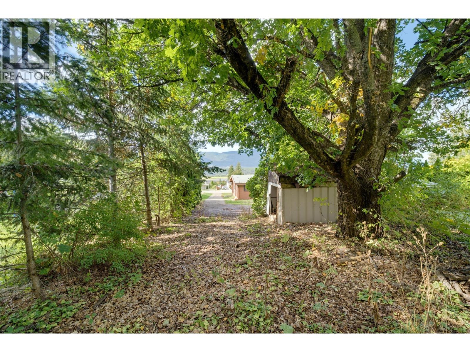 1260 16 Street NE, Salmon Arm, British Columbia  V1E 2V1 - Photo 46 - 10396903