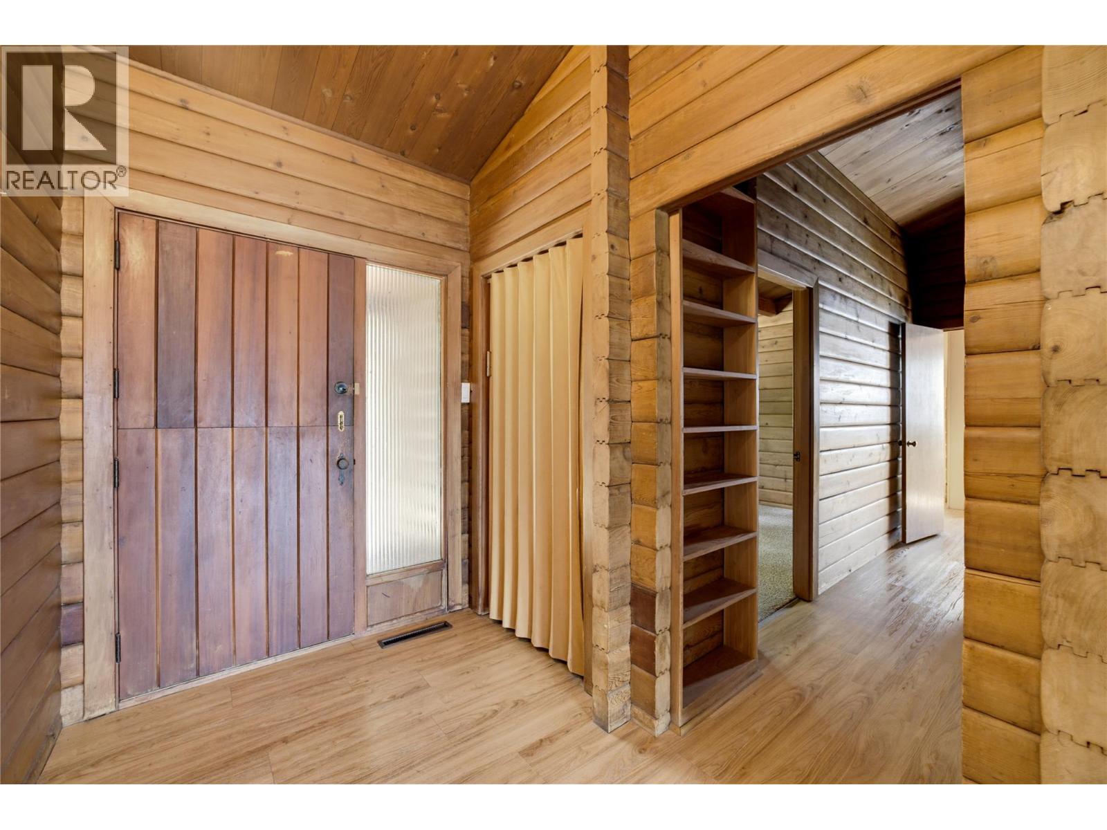 1260 16 Street NE, Salmon Arm, British Columbia  V1E 2V1 - Photo 33 - 10396903