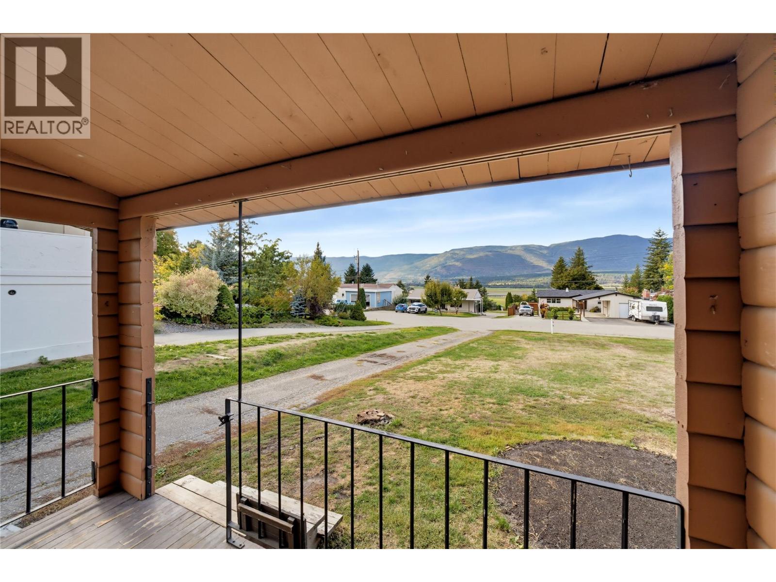 1260 16 Street NE, Salmon Arm, British Columbia  V1E 2V1 - Photo 63 - 10396903