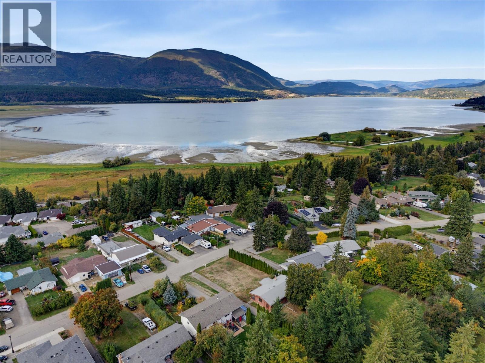 1260 16 Street NE Salmon Arm British Columbia Canada V1E2V1 2