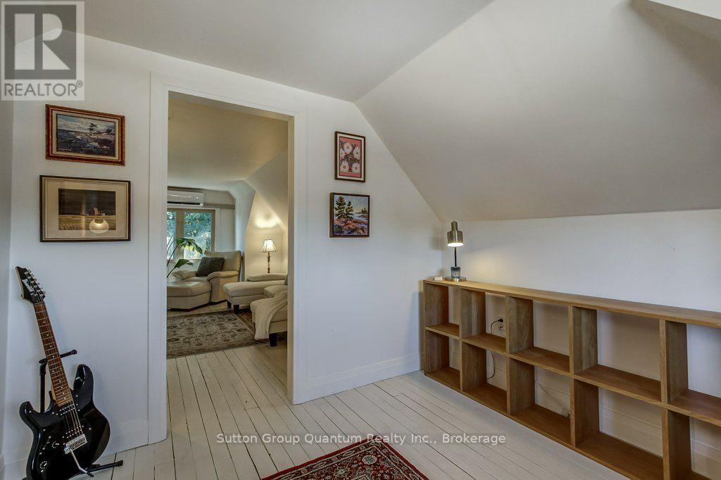 43 Rosslyn Avenue S, Hamilton (Delta), Ontario  L8M 3J1 - Photo 41 - X13874616
