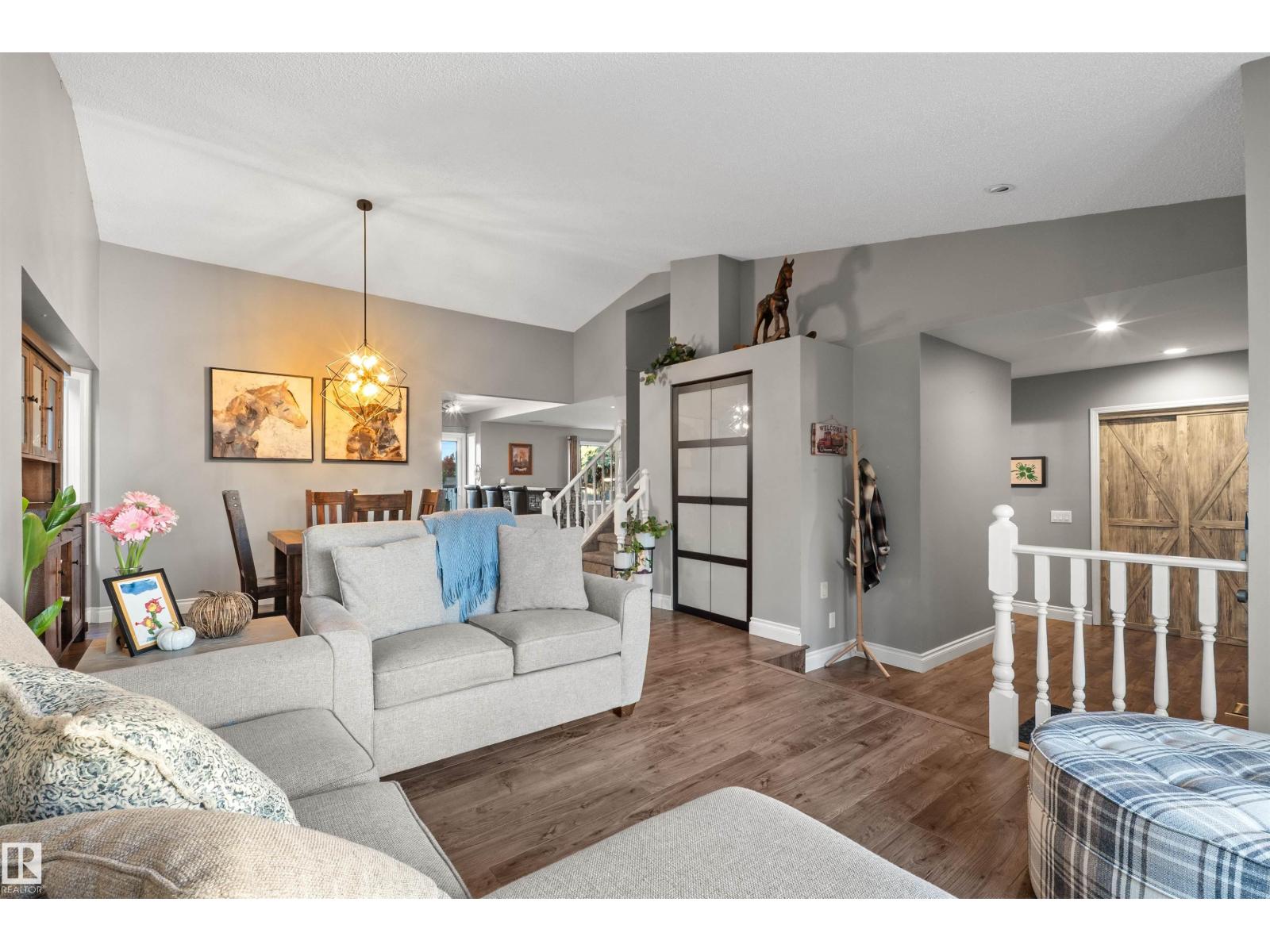 17 DONLEVY PL