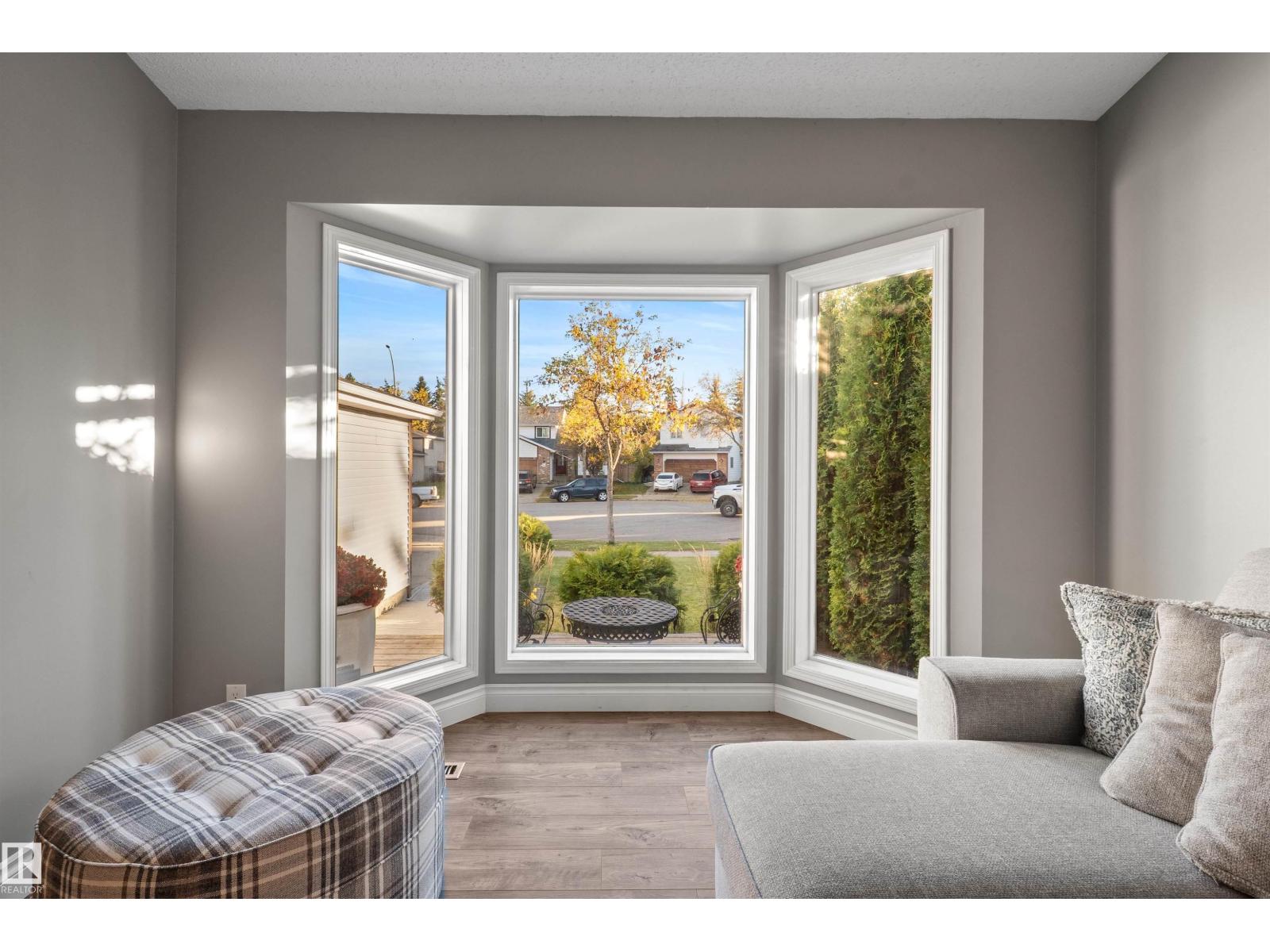 17 DONLEVY PL