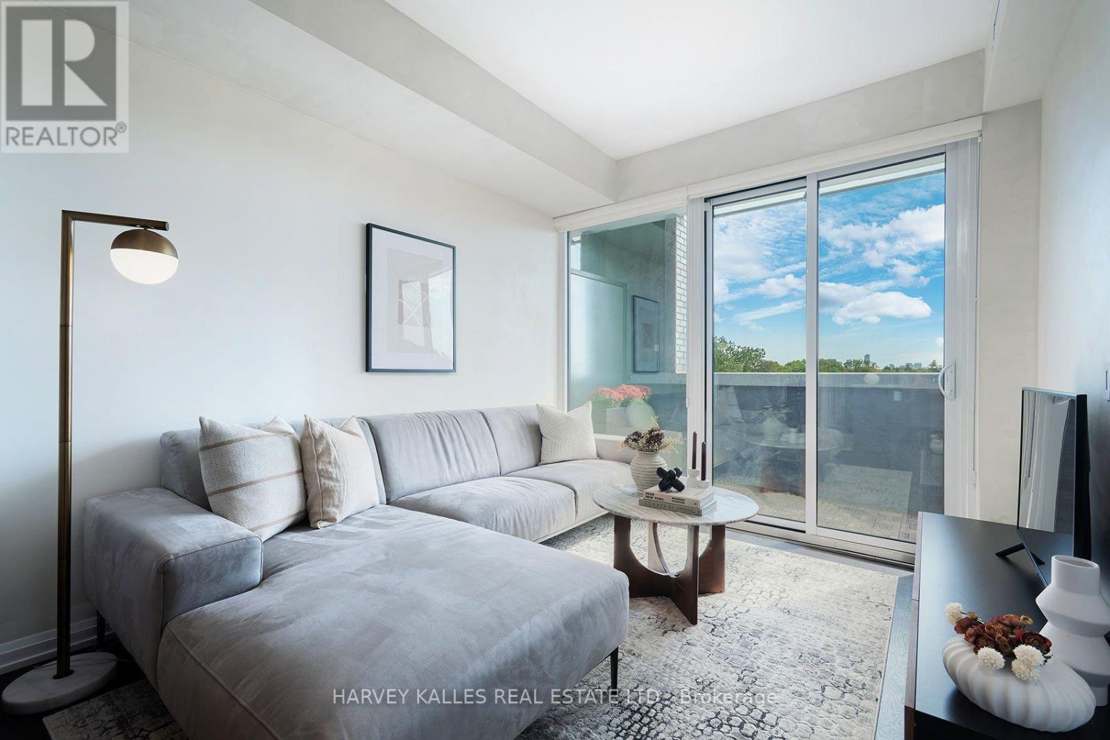 412 - 4208 Dundas Street W, Toronto, Ontario  M8X 0B1 - Photo 4 - W13812046