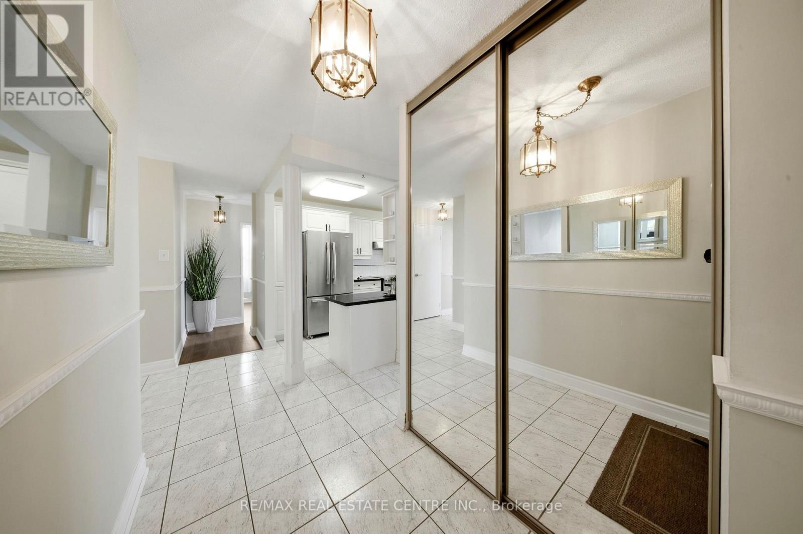 602 - 2055 Upper Middle Road, Burlington, Ontario  L7P 3P4 - Photo 4 - W13841632