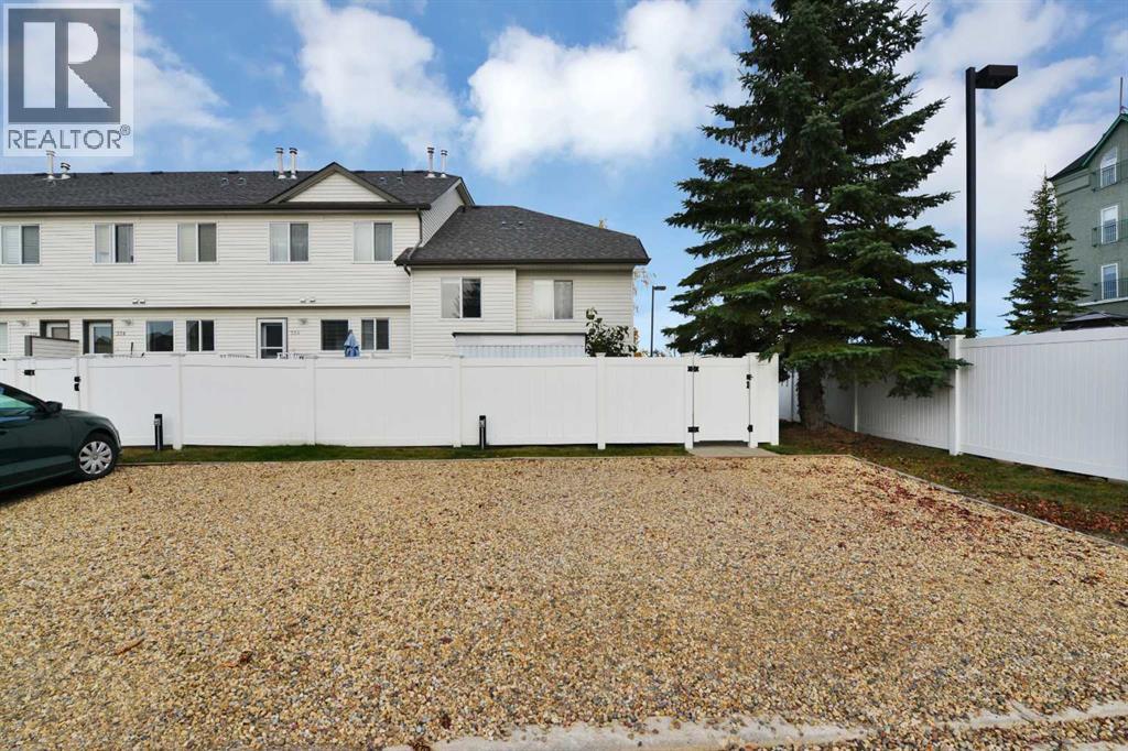 332 Drummond Avenue, Red Deer, Alberta  T4R 3B6 - Photo 34 - A2350134