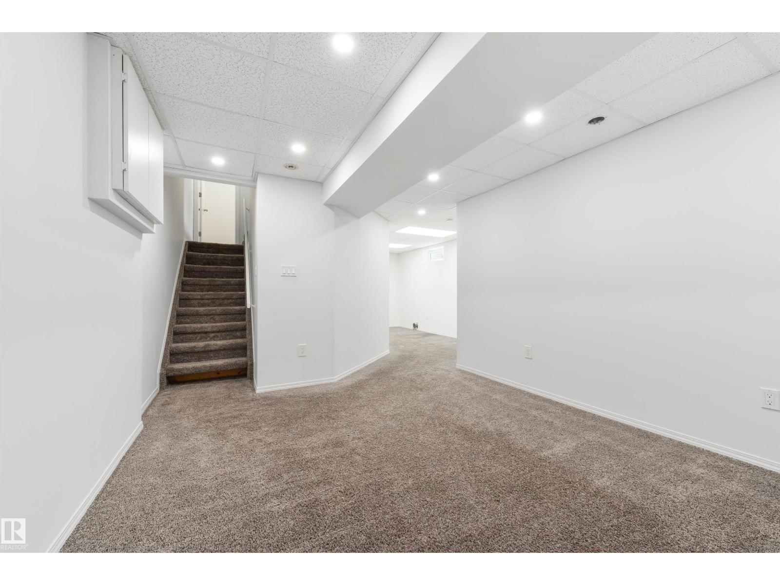 7209 180 ST NW