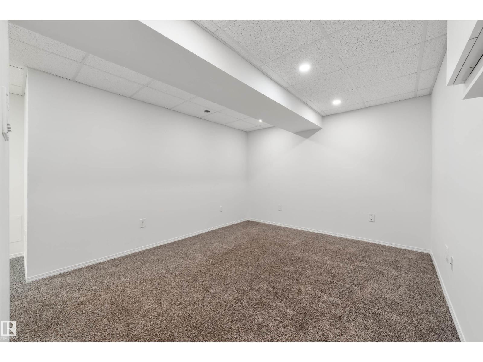 7209 180 ST NW