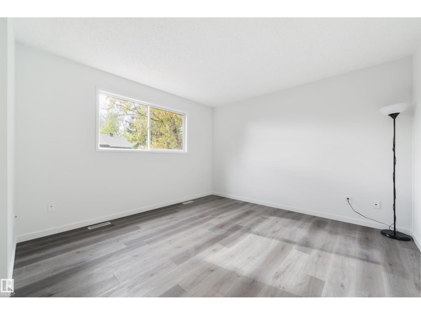 7209 180 ST NW