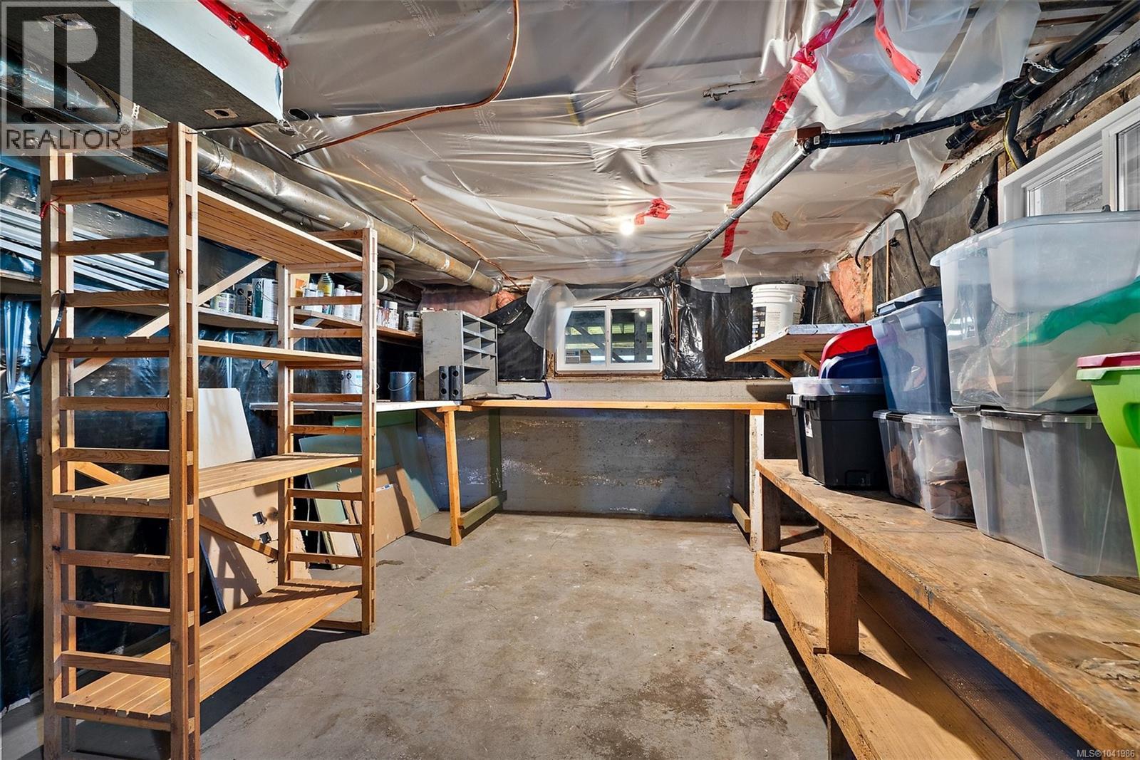 6484 Sooke Rd